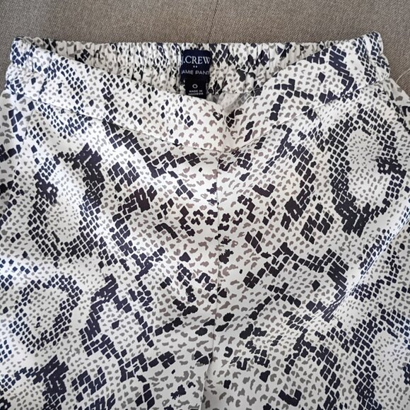 J Crew Factory Jamie pant Snakeskin with elastic waist | Size 0 - Picture 7 of 7